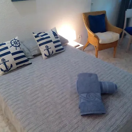 Apartment Los Cisnes Beach Studio 100m Playa *
